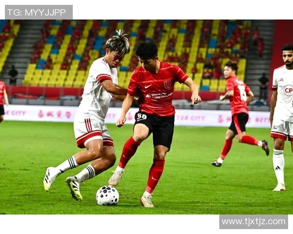 成都足球队整体压制战术解析与实战应用探讨