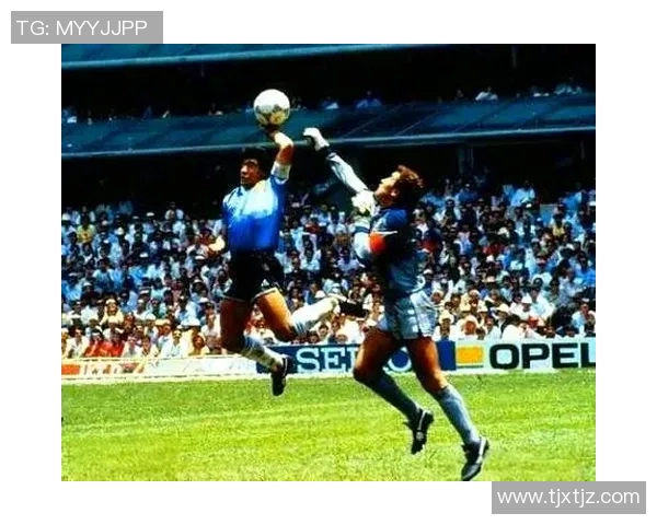 超级犯规足球明星背后的故事与传奇人生揭秘