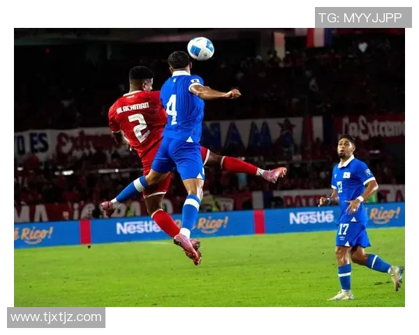 足球明星安德拉德的传奇之路与辉煌成就揭秘